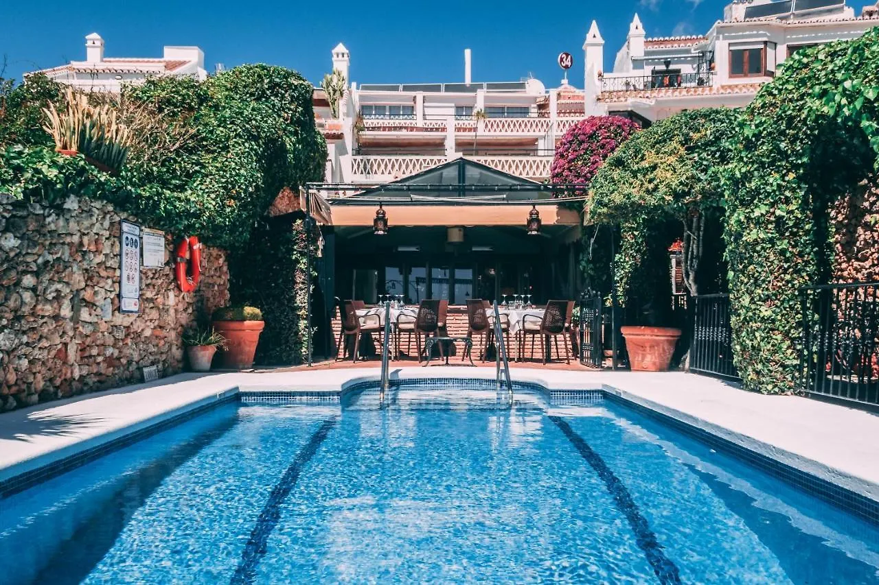 Hotel Carabeo ネルハ