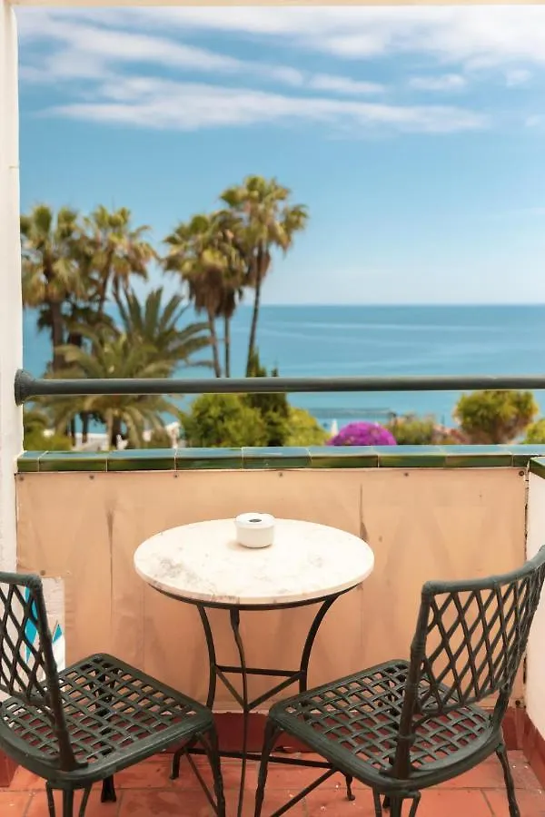 Hotel Carabeo ネルハ