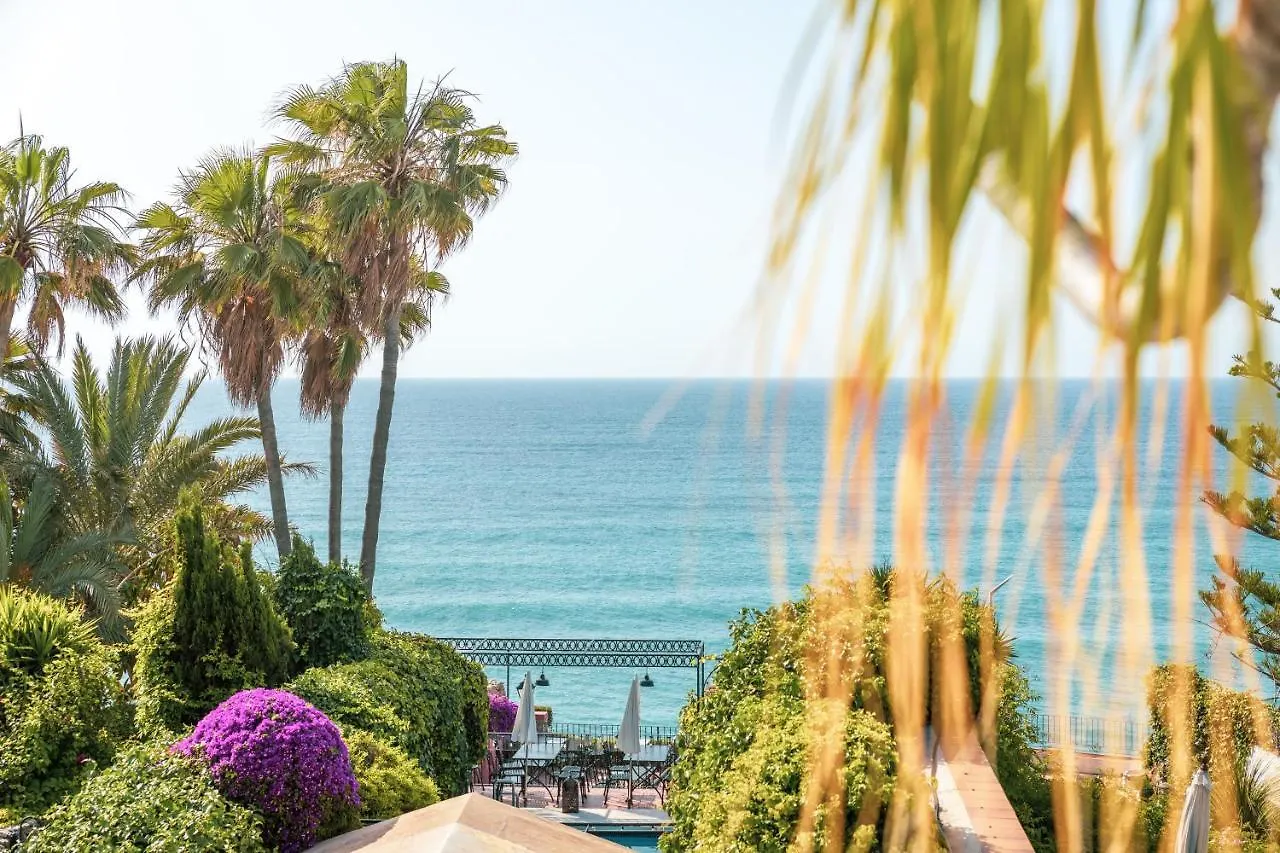 Hotel Carabeo ネルハ
