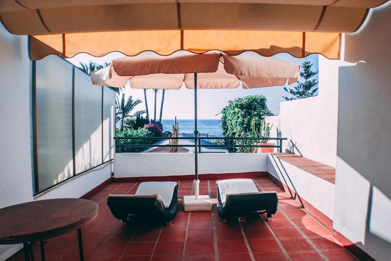 Hotel Carabeo ネルハ